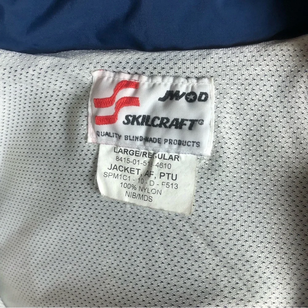 U.S AirForce Vintage Large Sized Windbreaker - Picture 3 of 3